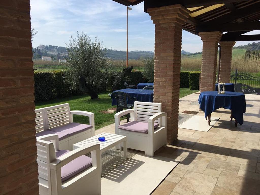 Agriturismo L'Infinito Villa Gambettola ภายนอก รูปภาพ