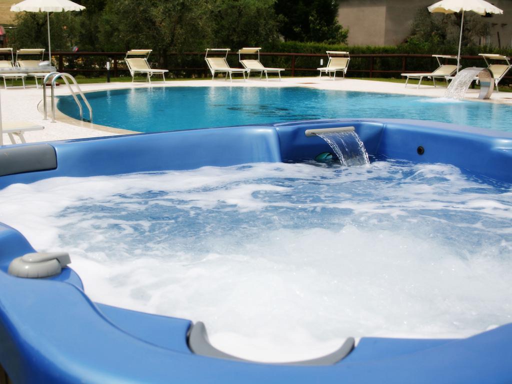 Agriturismo L'Infinito Villa Gambettola ภายนอก รูปภาพ