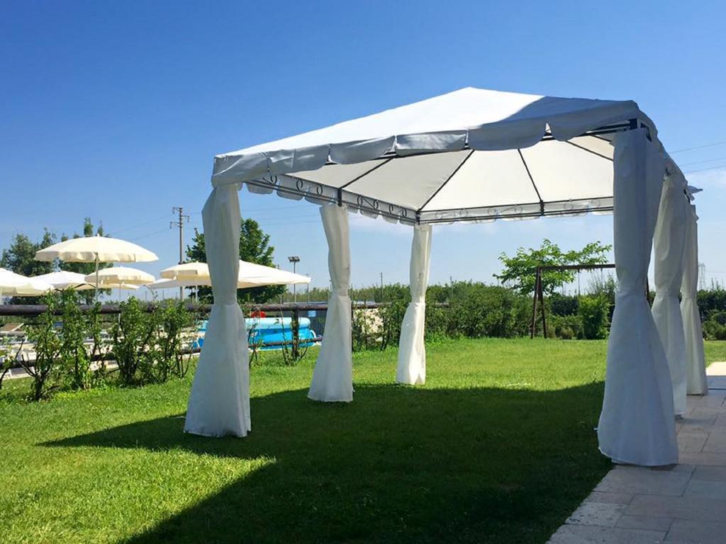 Agriturismo L'Infinito Villa Gambettola ภายนอก รูปภาพ